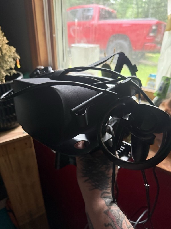 Oculus Be With Controllers And Full Body Trackers On Stands