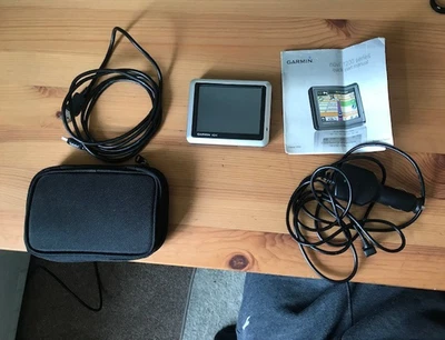 Garmin nüvi 1240 GPS tragbar - Bild 1 von 4