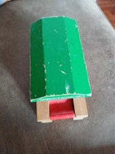 Thomas  Friends Wooden Railway Arlesdale Barrel Co Thomas the Tank GUC