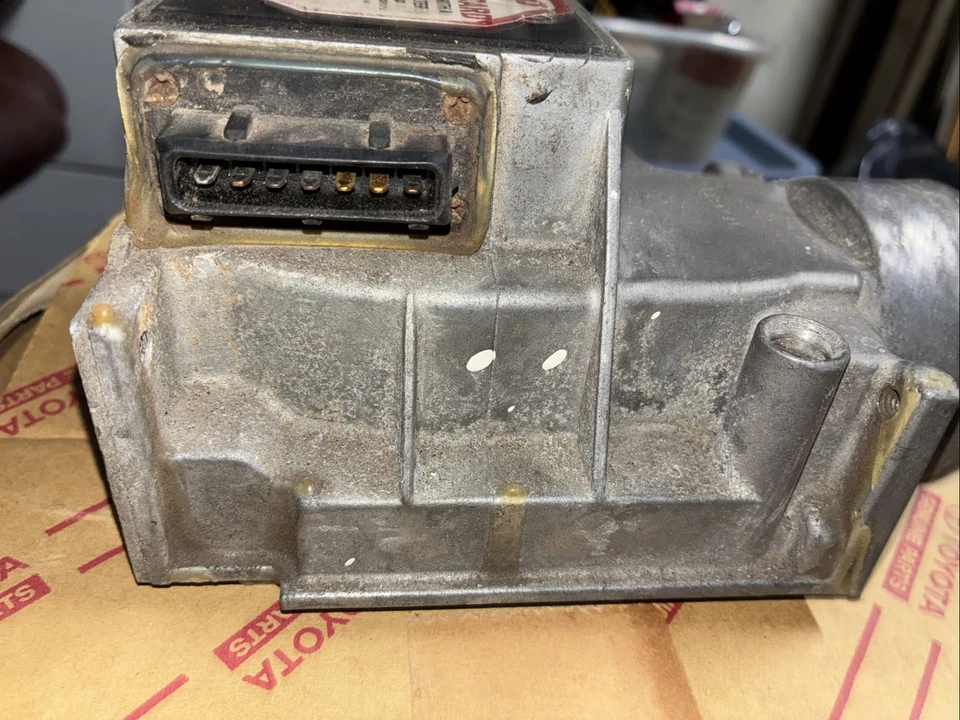 Toyota 4 Runner, Medidor de Flujo de Aire, 1984-1988, 2.4L-4CYL, 22RE, 22250-35020 Foto 3 de 4