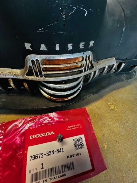 1) 2002-2006 CR-V Genuine Honda 79672S3NN41 BULB,NEOWEDGE 1) 2002-2006 CR-V Genuine Honda 79672S3NN41 BULB,NEOWEDGE