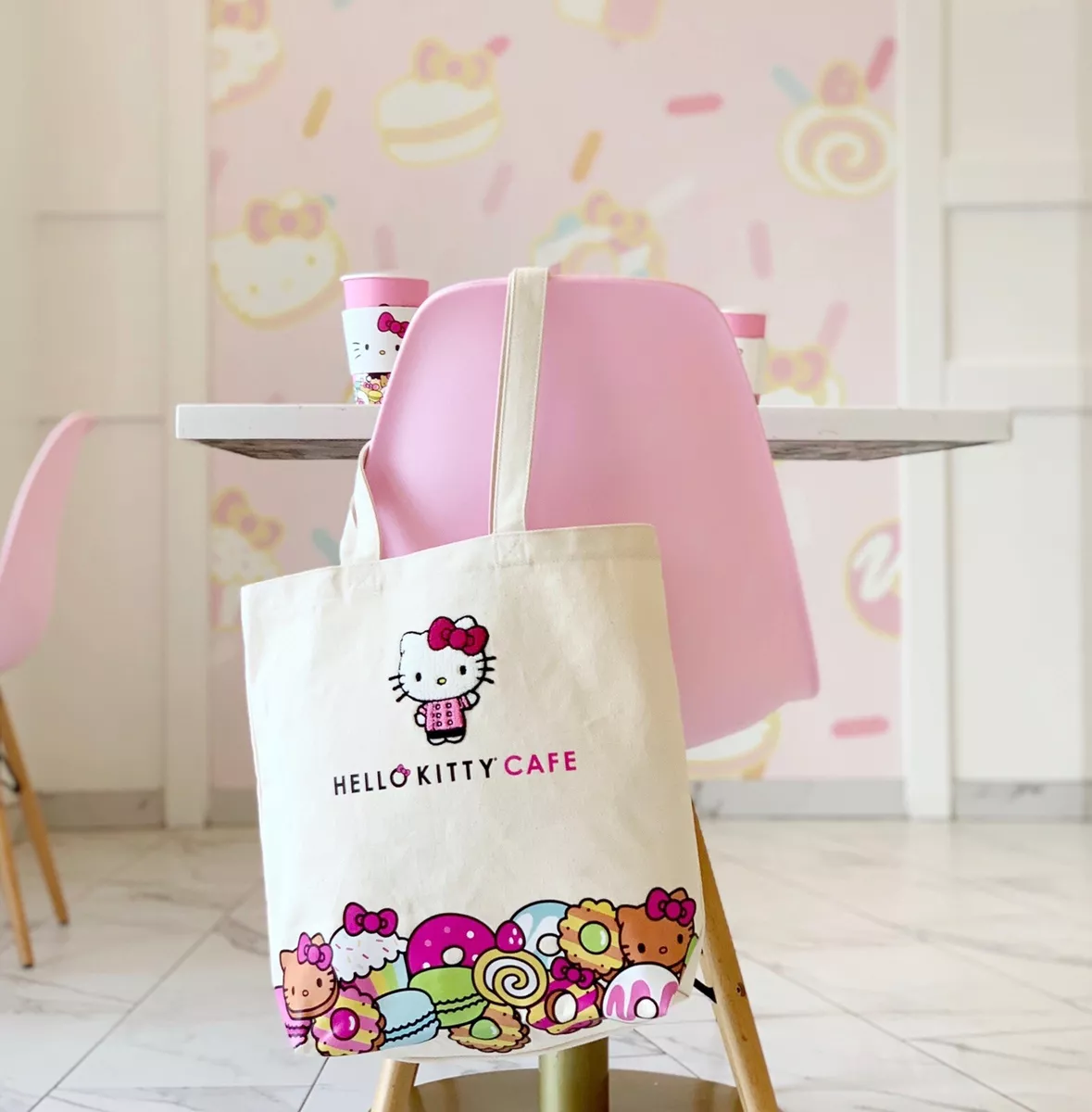 Hello kitty store tote bag