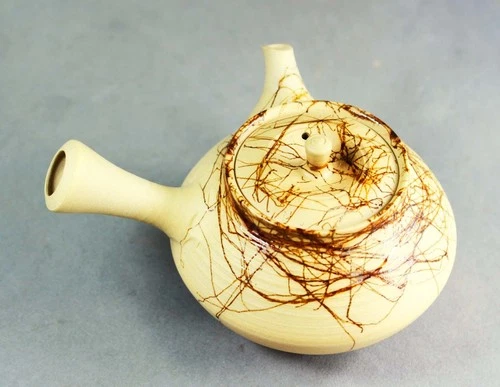 Hokujo Tokoname Mogake Teapot