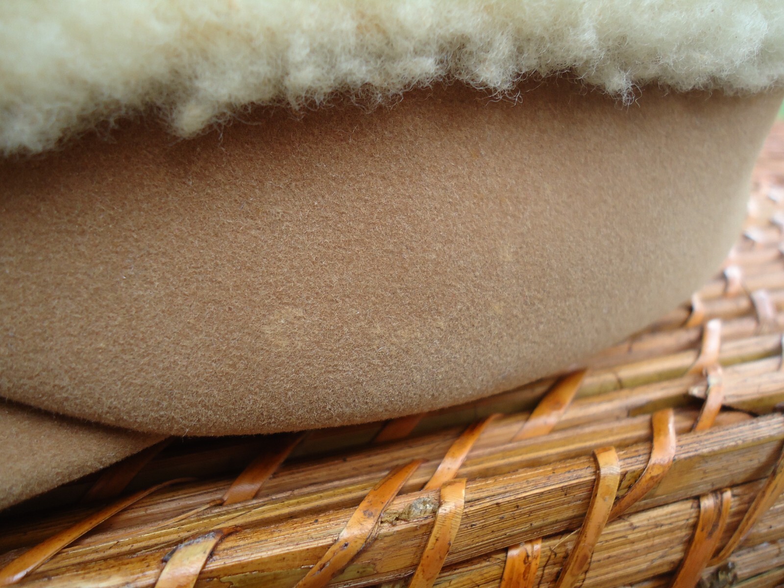 VTG Camel Suede Sheepskin Shearling Winter Cap Hat Childs(?)Size M Inner Flap