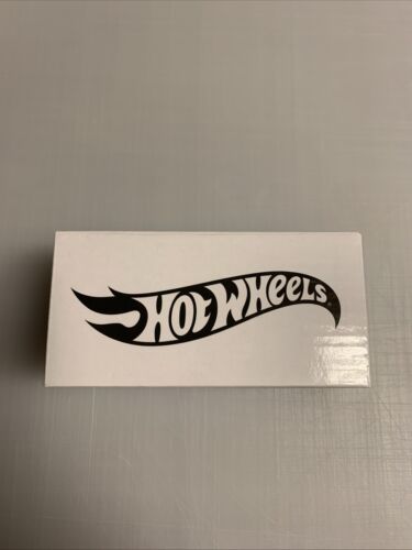 RARE 2024 Hot Wheels RLC Exclusive - 1964 Dodge Power Wagon - MIC - Picture 2 of 8
