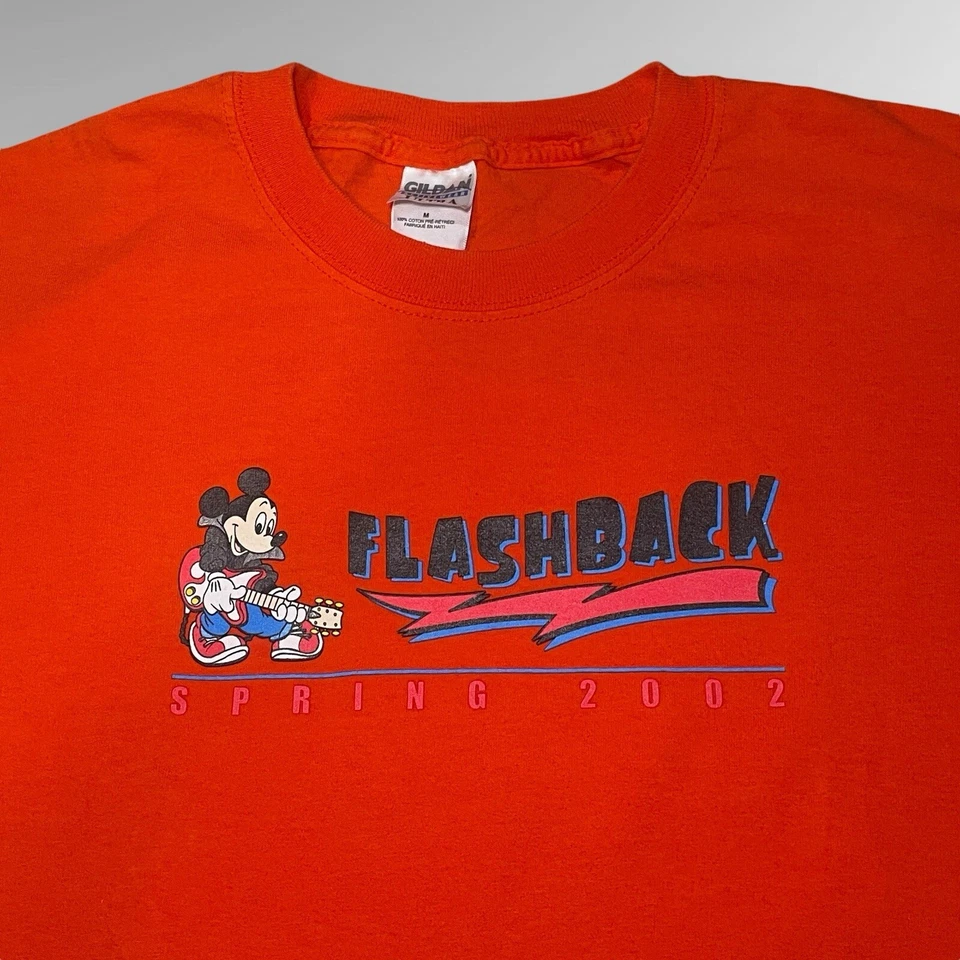 Camiseta Vintage Disney Flashback Primavera 2002 Foto 3 de 4