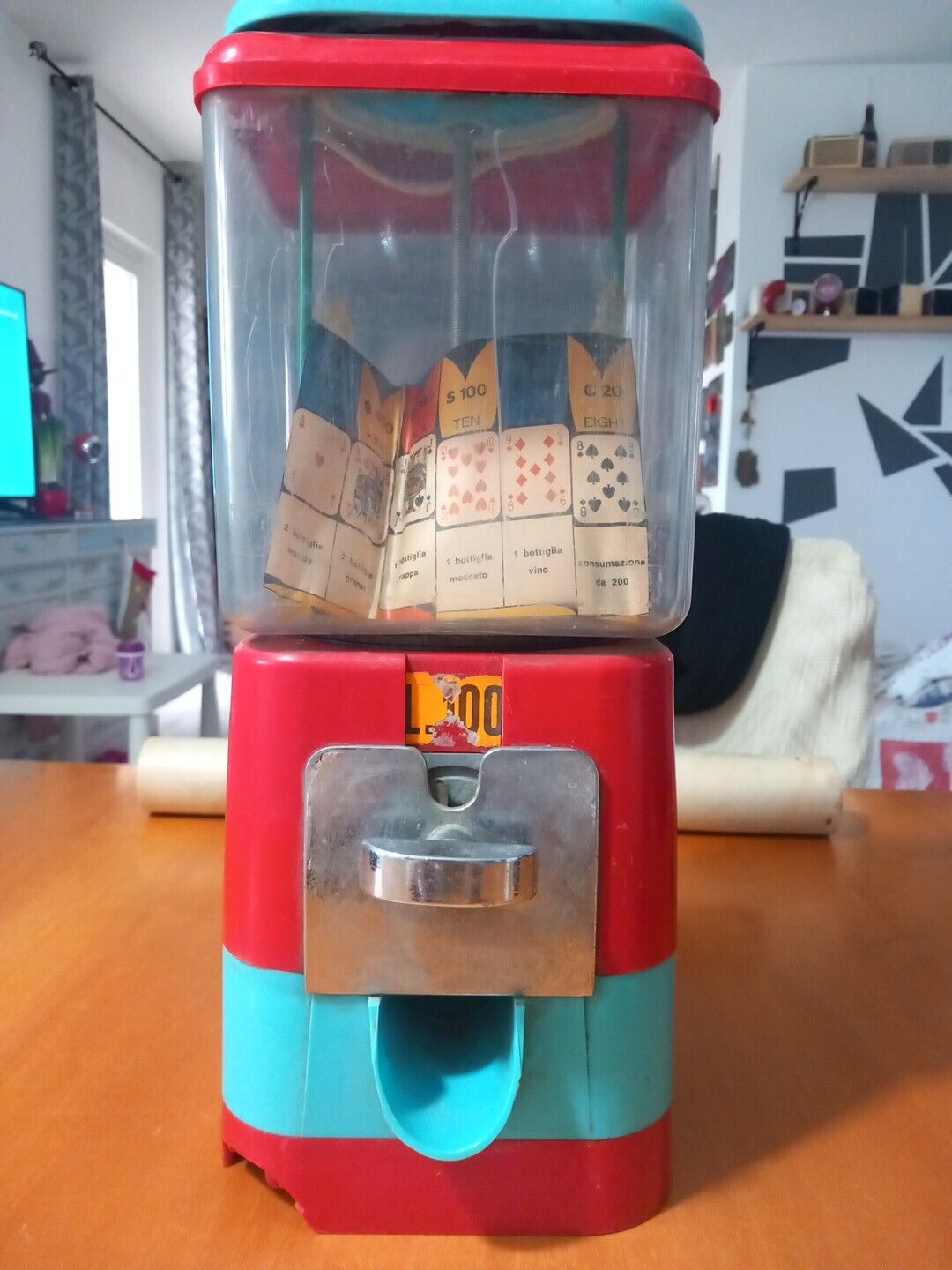 Foto 1 di 9