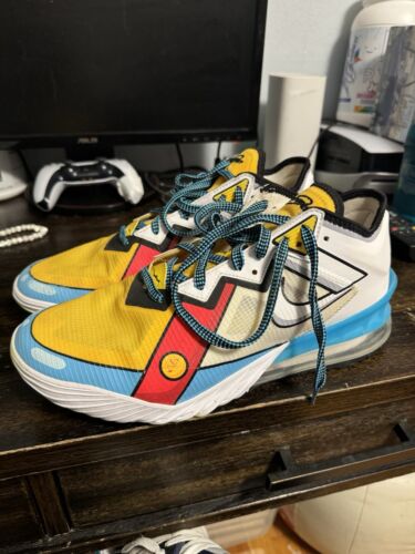 Lebron James Nike Stewie Griffin Basketball Shoes - Picture 3 of 5