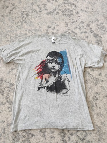 VTG 1986 Dewynters Les Miserables London Adult Grey Tshirt sz L - Picture 9 of 16