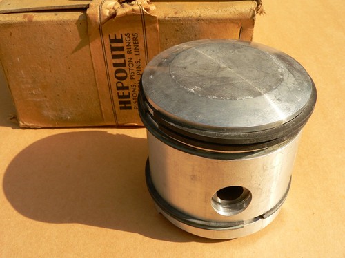 Opel Blitz Kolben , 3 ton Truck ,1937/39 6 Zylinder Neu!!