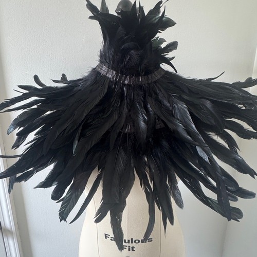 GOTH RAVE VILLAIN Witch Feather Neck Ruff Cape Shawl Neckpiece in Black Feather - Picture 2 of 5