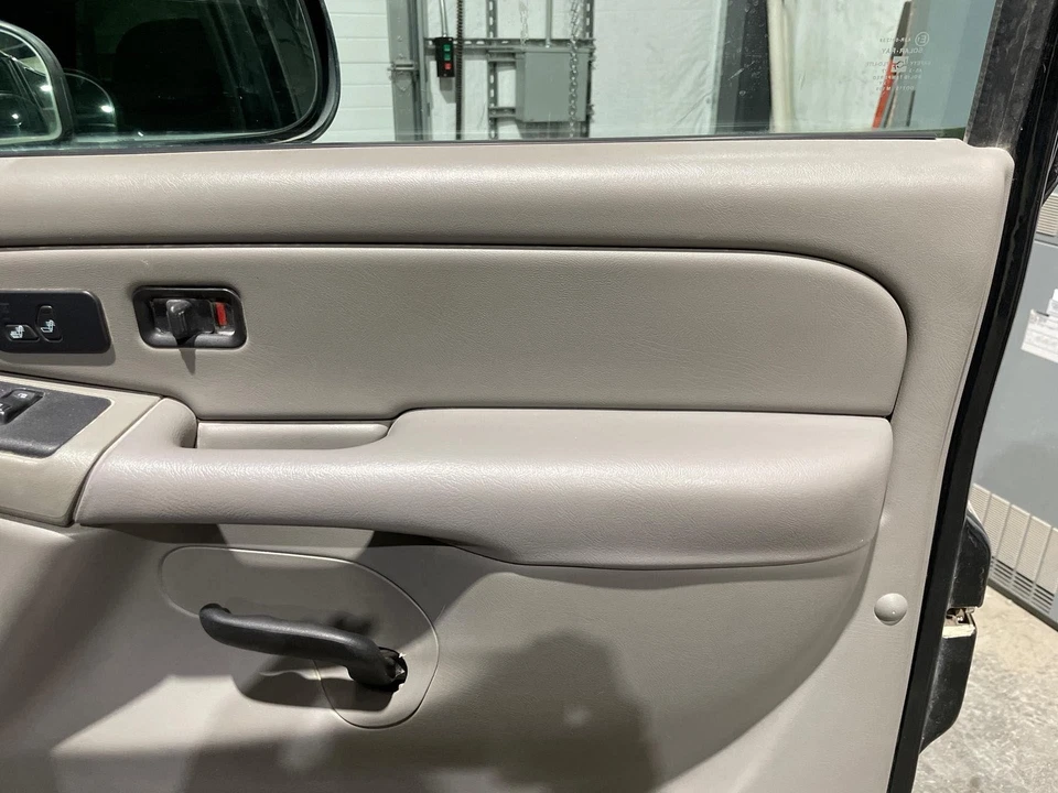 2004 - 07 Chevy Silverado 3500 Passenger RH Right Gray-922 Front Door Trim Panel Foto 3 de 4
