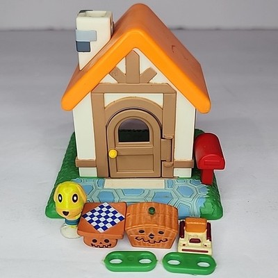 2001 Animal Crossing Lets Make a Forest 3'' Orange Mini House Figure Furniture