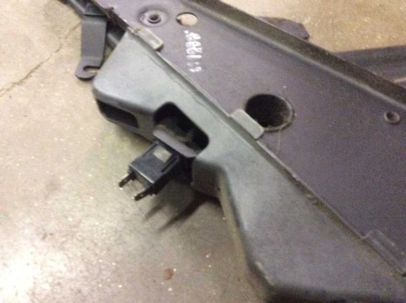 Emergency Parking Brake Pedal Fits 81 82 83 84 85 Mercedes Benz 300D 300TD - Image 4 of 4