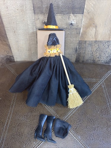 Eledoll Kleidung Halloween Puppe Mode Paket schwarz Kleid Hexenhut Stiefel Besen