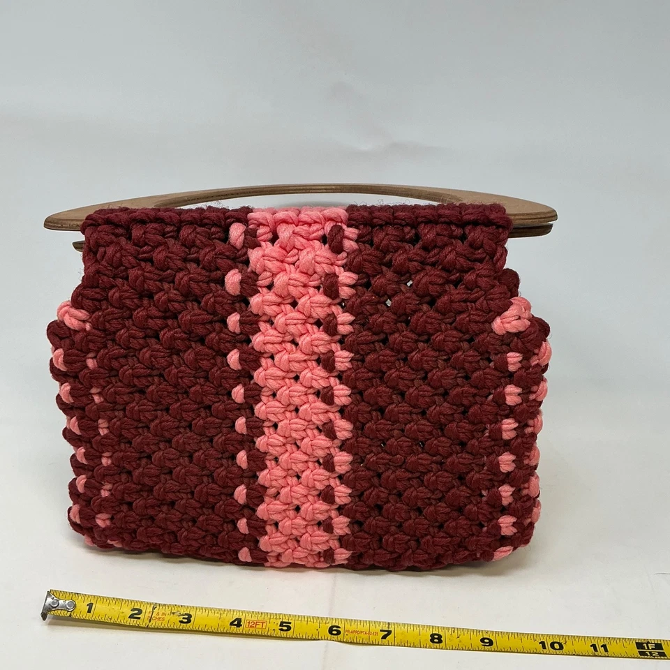 Bolso vintage hecho a mano con asa de madera de ganchillo - Cartera boho retro años 70, marrón y rosa Foto 2 de 4