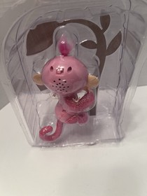 Fingerlings GLITTER ROSE Interactive Baby Monkey Authentic WowWee