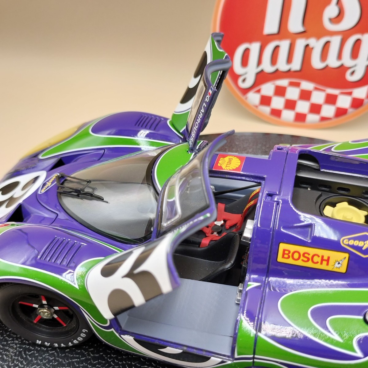 AUTOart 1/18 Porsche 917 Long tail 917 LH LeMans 1970 Larrousse #3