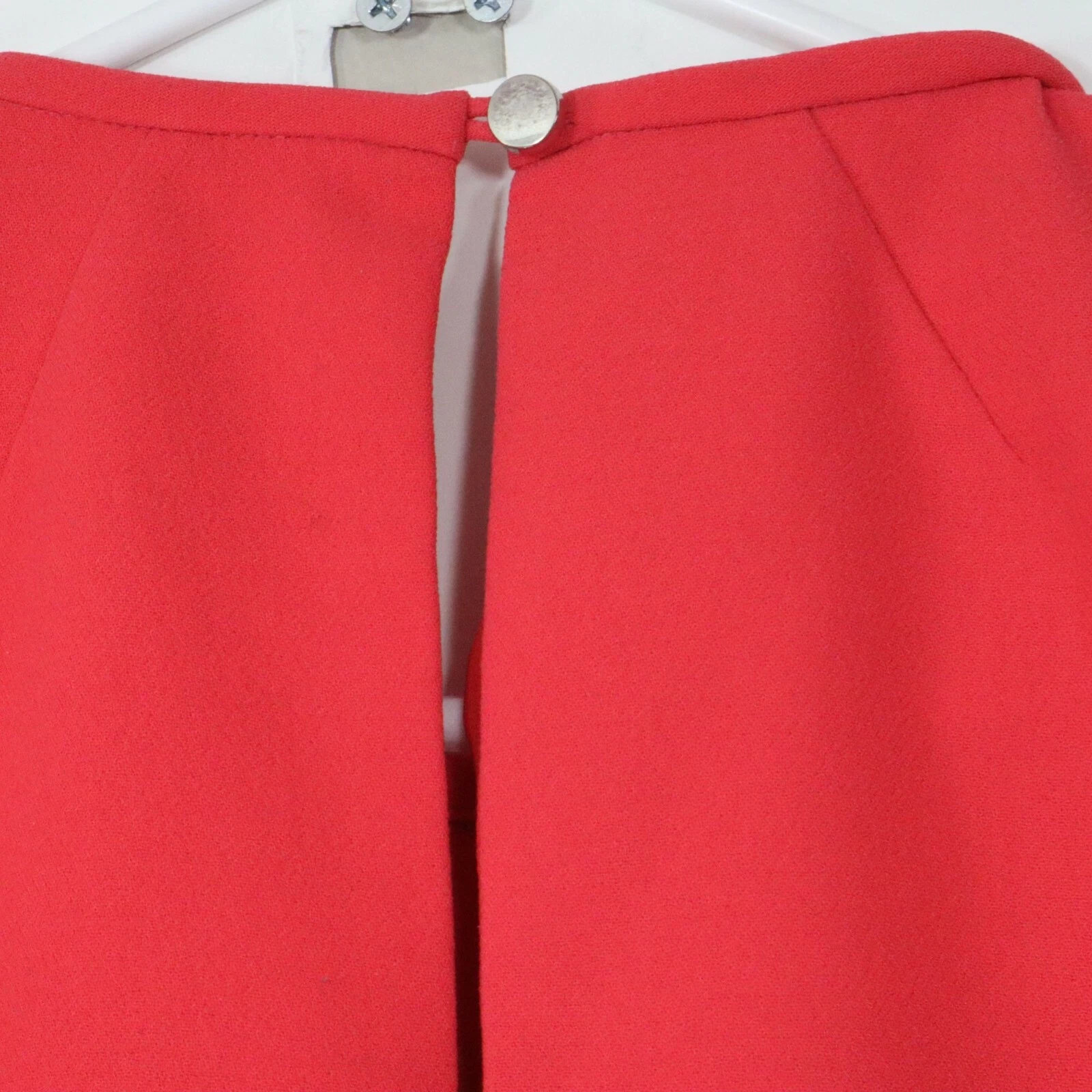 Abito rosso senza maniche Kate Spade 2 tasche dietro bottoni taglia 0 girocollo