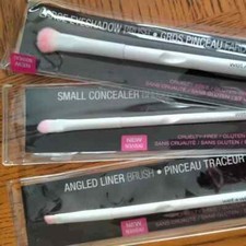 3 Makeup Brushes L eyeshadow, angled liner, concealer Cruelty-free White Polymax
