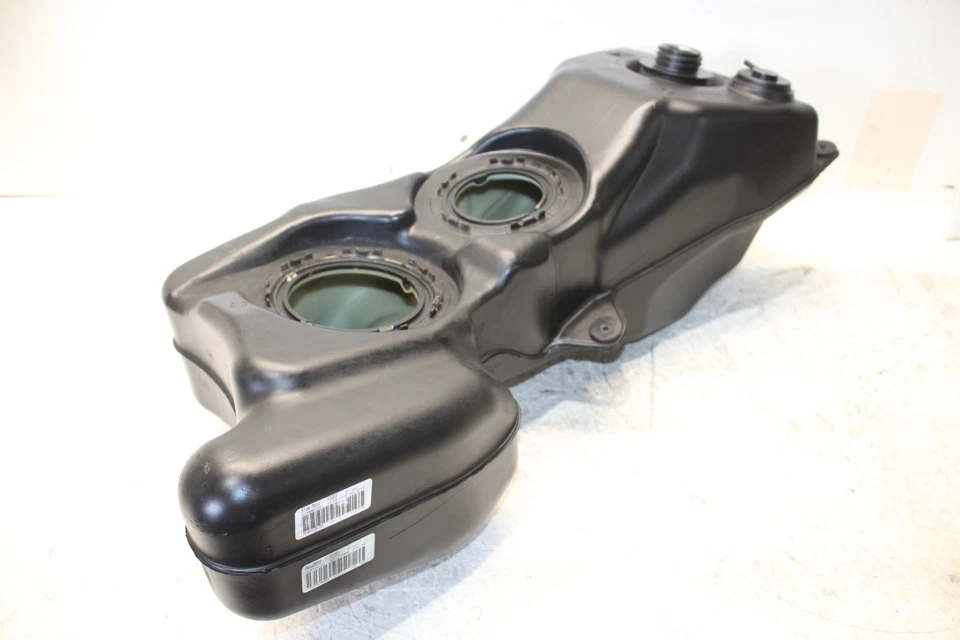 2001 - 2005 Honda GL1800 FUEL TANK  OEM - Image 3 of 4