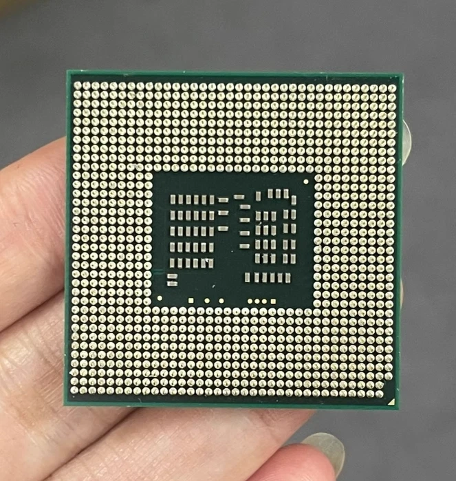 Intel Core i7-640M 2.8 GHz 4M Dual Core Processor Laptop CPU G1 SLBTN Socket G1 - Image 2 of 4