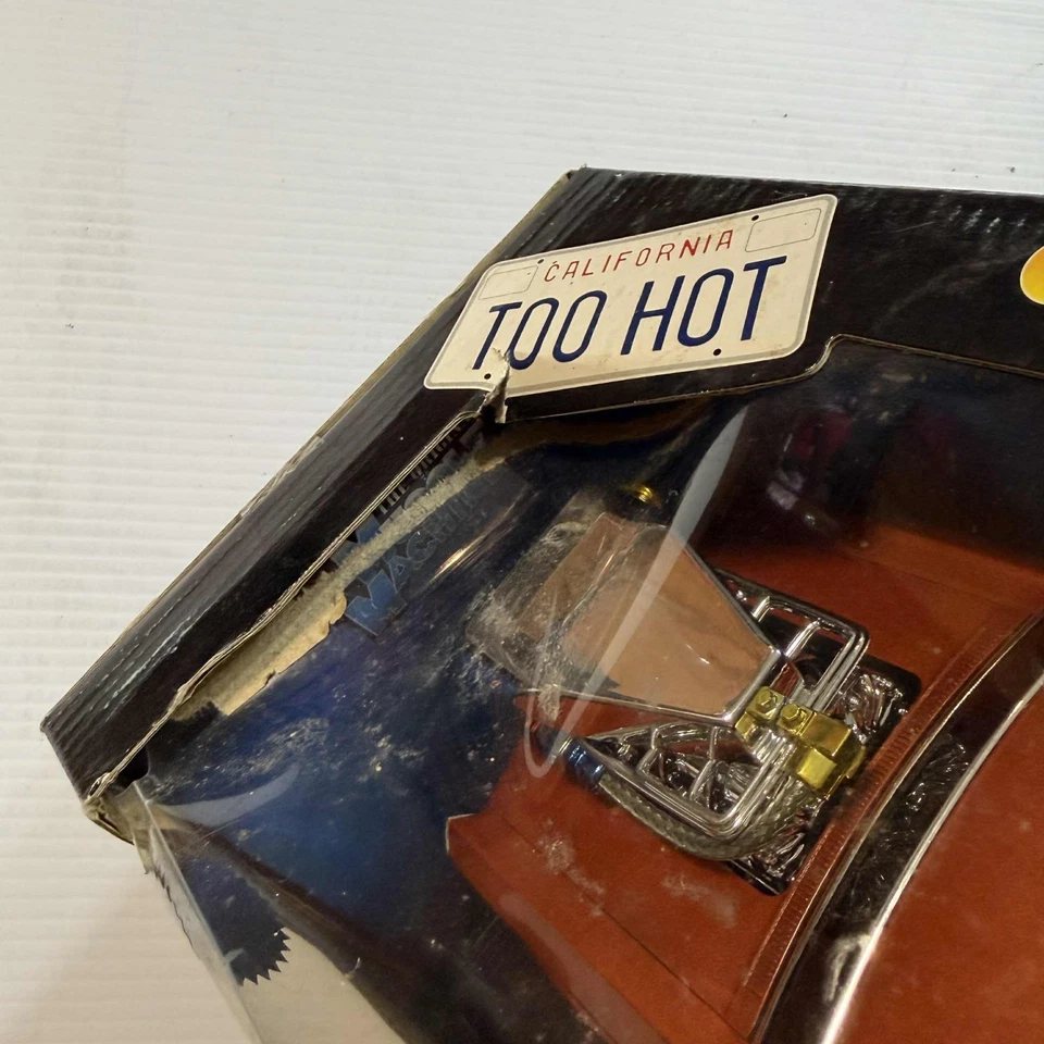 Vintage Muscle Machines Too Hot '66 GTO in ORANGE 1:18 Diecast - Image 3 of 4