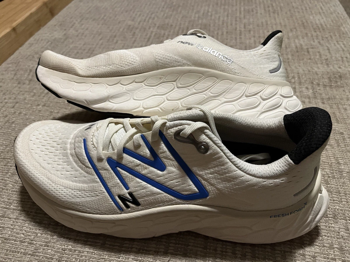 New Balance Fresh Foam X More v4 White Black for Sale  display picture 1