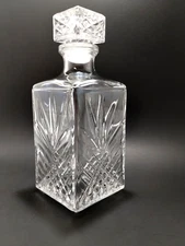 BORMIOLI ROCCO~SELECTA Collection~Whiskey Decanter~9.25"~33.75 oz~Clear Crystal