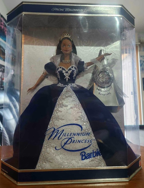 RARE! Vintage Special Edition AA Millennium Princess Barbie 2000 
