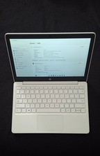 Microsoft Surface Laptop SE 4 GB RAM, 64 GB Windows 11 SE mit QWERTZY Tastatur