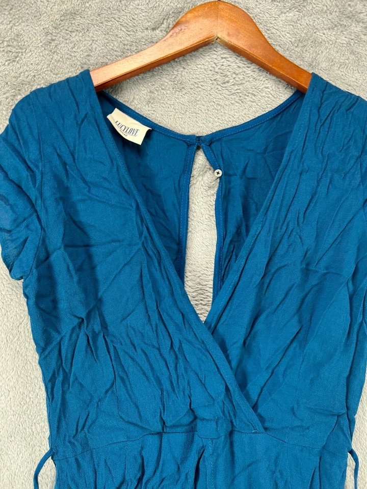 Vestido mameluco pequeño para mujer Lucy Love azul crepé manga gorra vestido hola adiós Foto 2 de 4