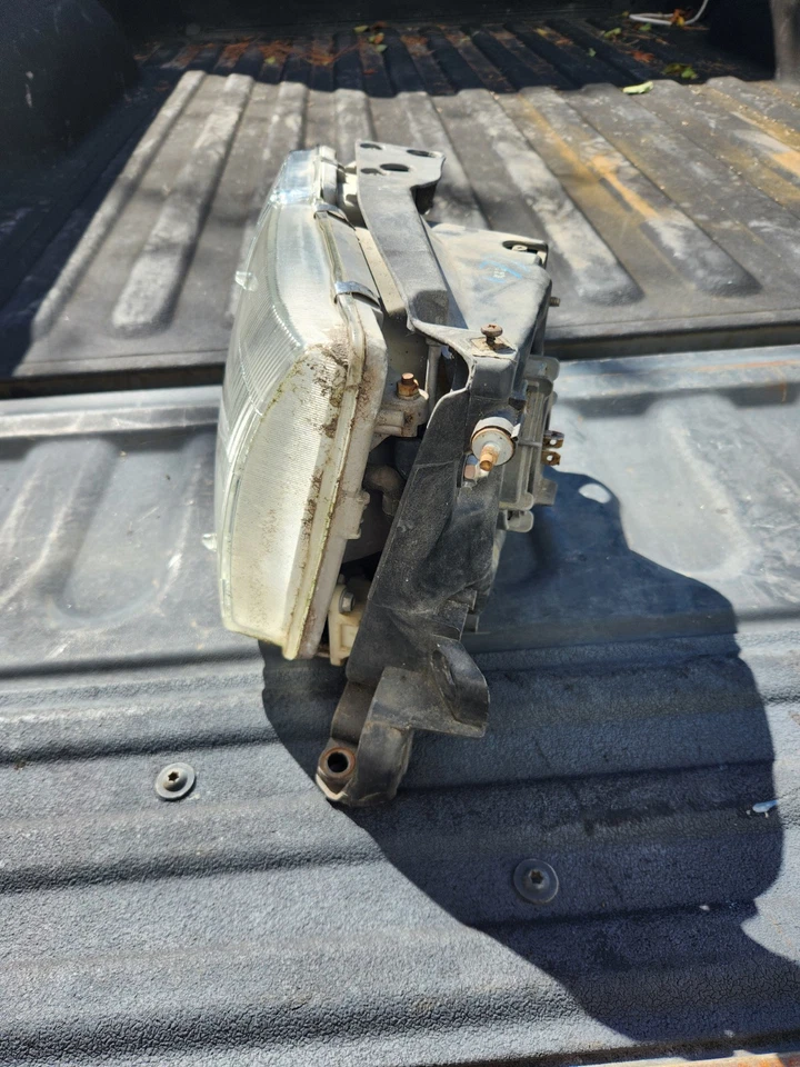 ✅ 1990-1994 Lexus LS400 Driver LH Left Headlight Lamp Corner Glass OEM Assembly  - Image 4 of 4