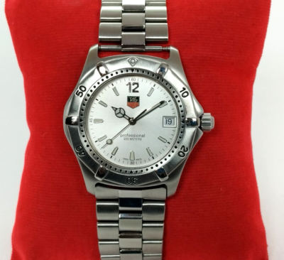 TAG HEUER PROFESSIONAL 200 METERS STEEL QUARTZ BOY SIZE TAG HEUER PROFESSIONAL 200 METERS STEEL QUARTZ BOY SIZE