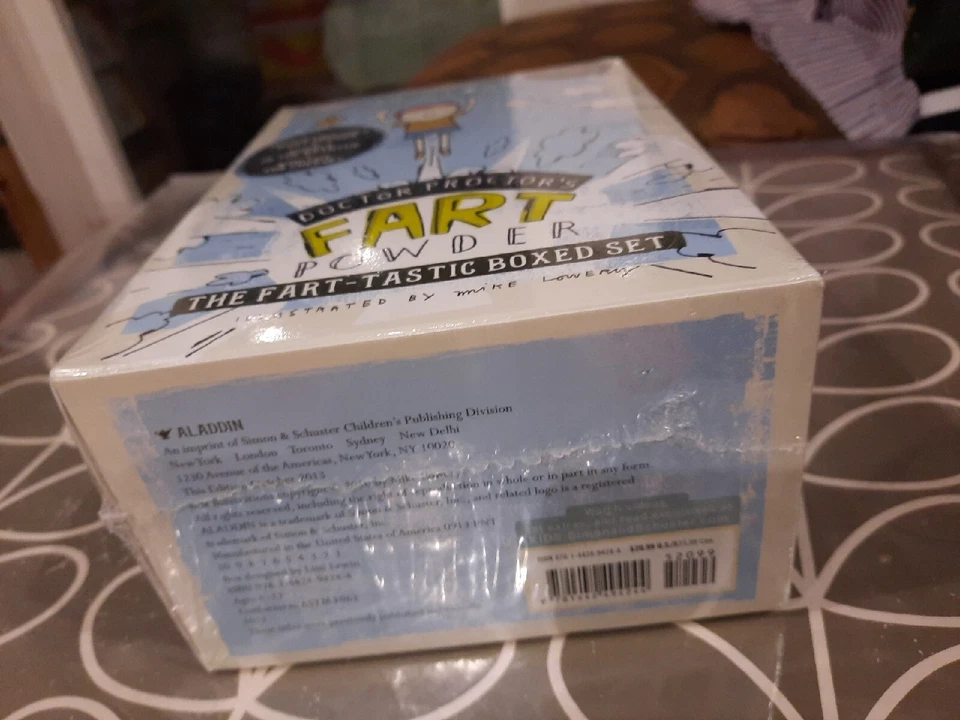 Doctor Proctor's Fart Powder Jo Nesbo 2013 GIFT BOX SET SEALED NEW - Image 3 of 4