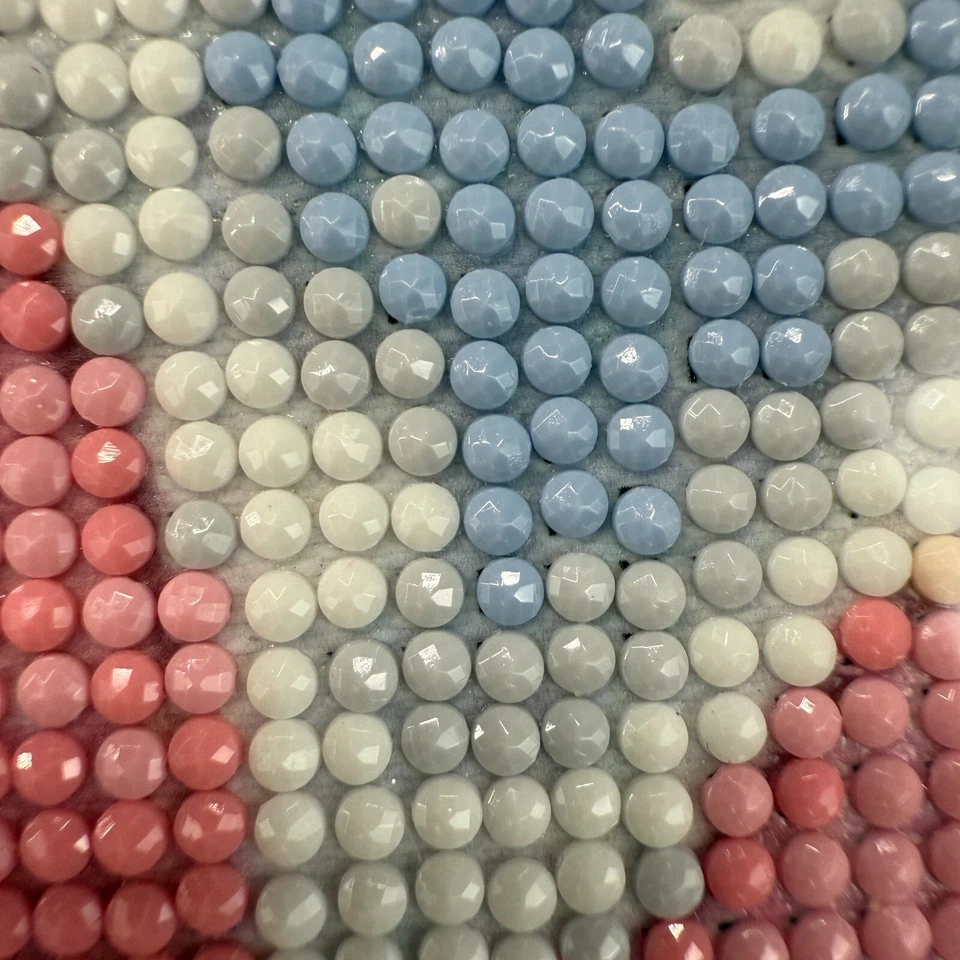 Cuadro artístico diamante Minnie Mouse 5D completado en marco con alfombrilla 17"H x 13"W Foto 4 de 4