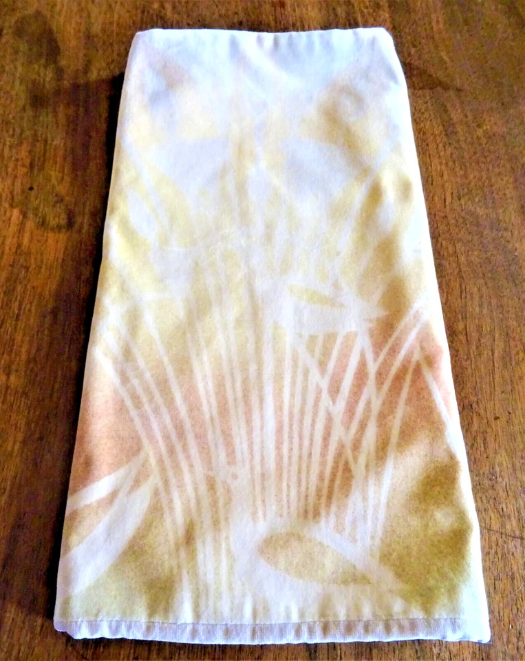 Housse de cousin en velours stylisé des années 70 D' AGNES COMAR- 66 cm x 43 cm - Photo 4/4