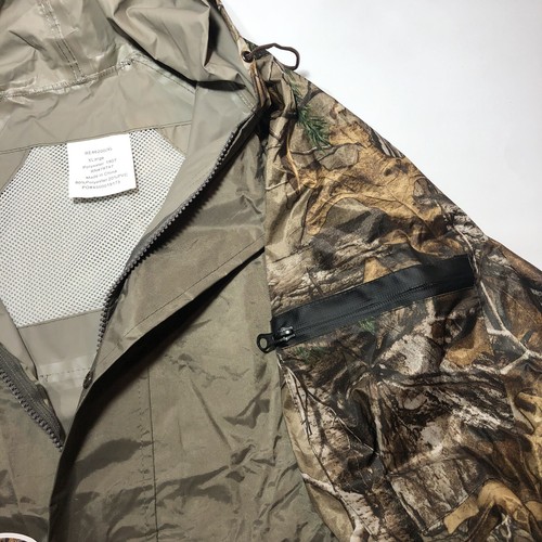 NEW XL Realtree Xtra RAIN COAT JACKET Lightweight Hooded Hunting Waterproof NWT - Picture 12 of 12