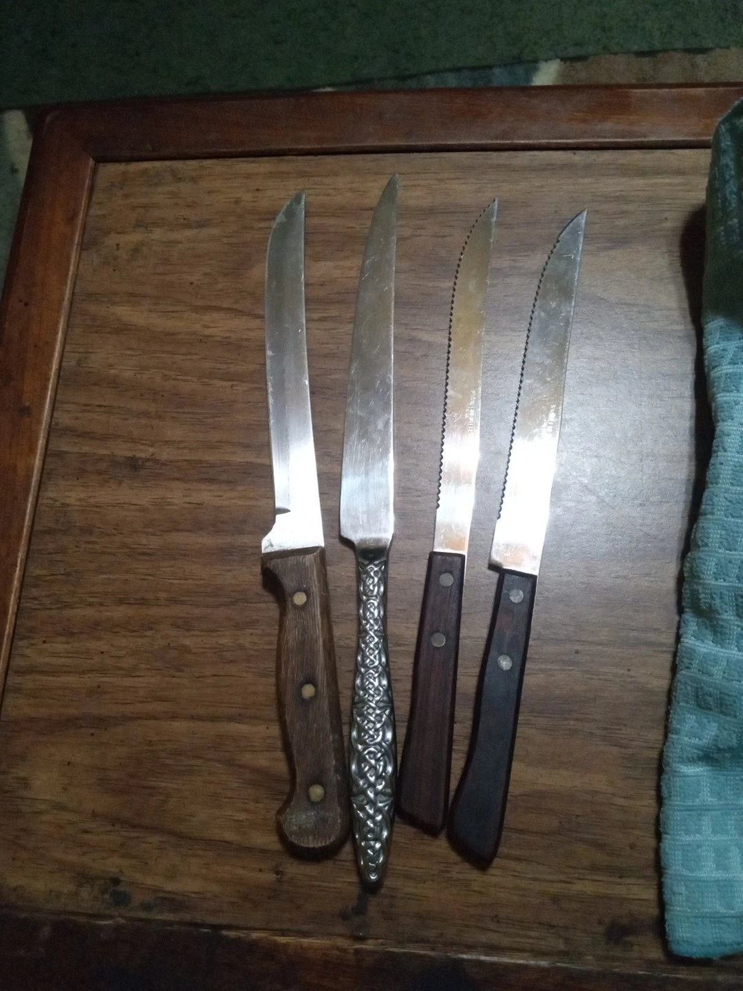 Vintage Japan Made Carving Knives Lot Of 4 Serrated And Straight Blades Nice Htf