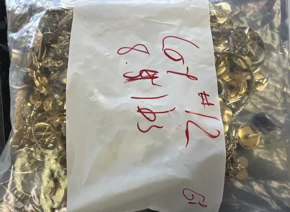 Chatarra de recuperación de oro chapada en oro 8,4 libras lote de refinación de oro # 12 Foto 3 de 4