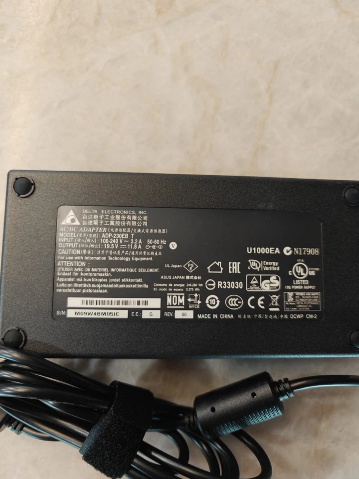 Cargador Adaptador CA Original 11.8A 230W Para MSI GL65 Leopard 10SDR-221 Alimentación 7.4mm Foto 2 de 4