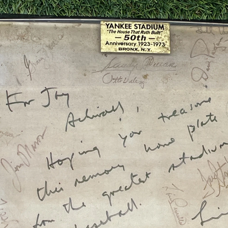 Yankee Stadium Plate 1973 Mantle Munson Jeter Ruth Gehrig DiMaggio Ford Nueva York Foto 4 de 4