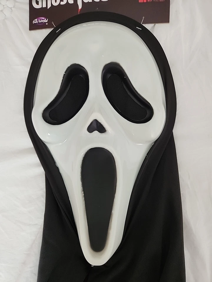 Halloween Costume 2021 Scream Mask Ghost Face Lives Adult Fun World NIB - Image 2 of 4