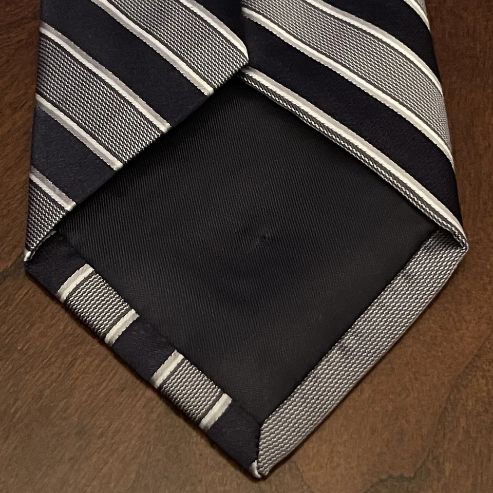 Corbata de cuello Stafford azul gris 100 % poliéster para hombre hecha en China Foto 2 de 4