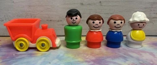 Vintage Fisher Price Little People Lot Of 4 Figures & Train Engine