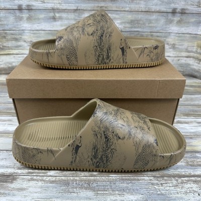 Nike Calm Slide Print Mens 12 Parachute Beige Animal Jungle HQ1125-201 NEW