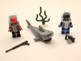 Lego Scuba Diver Minifigure City 60096 lot Legos Shark Minifigures
