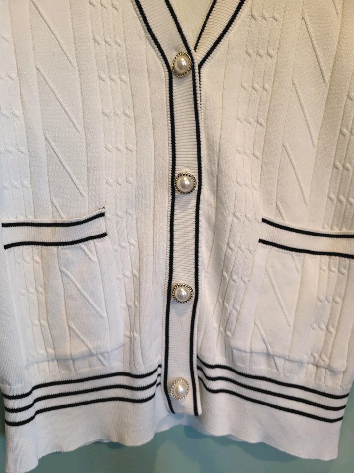 Cárdigan Nanette Lepore Ligero Tejido con Cable Dinero Antiguo Cuello en V Suéter Bolsillos M Foto 3 de 4