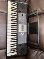 Yamaha YPT-230 Electric Keyboard/Synthesizer
