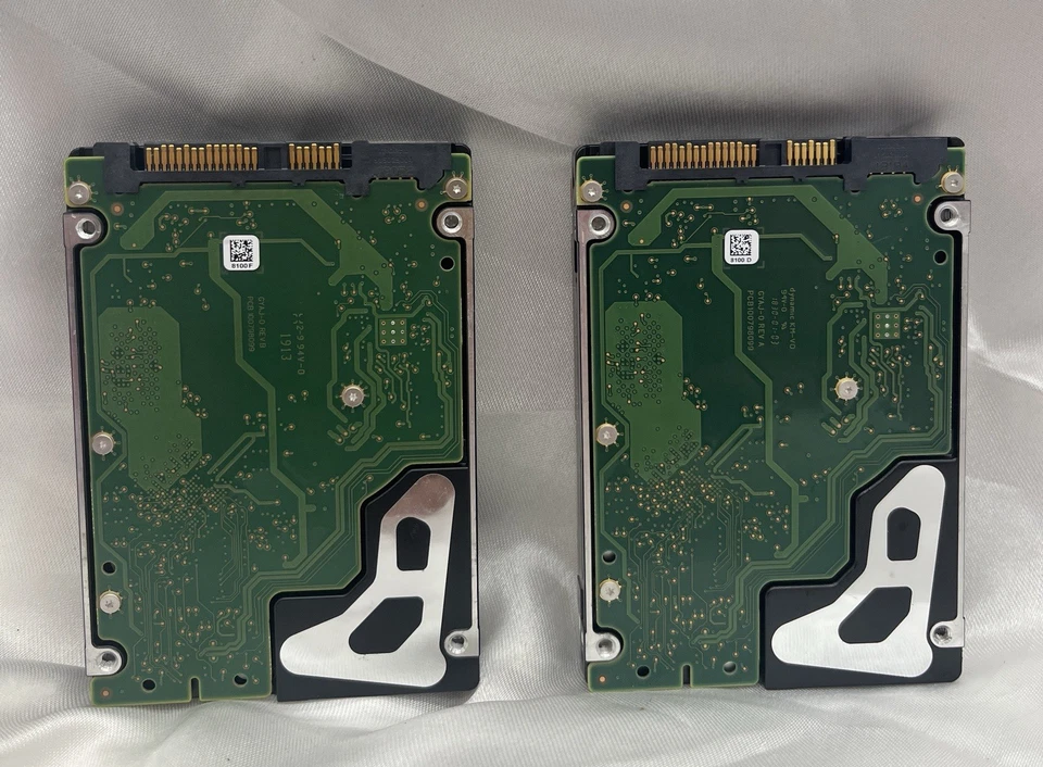 Seagate Exos 10E300 2pk ST300MM0048 300 GB SAS 3 2.5 in Enterprise Drive New - Image 2 of 2